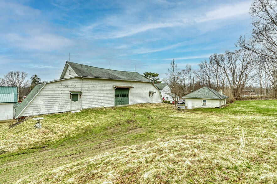 More Photos Of 1506 Empire Blvd, Webster Industrial For Lease