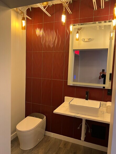 More Photos Of 6828 Commerce St, Springfield Office For Sale