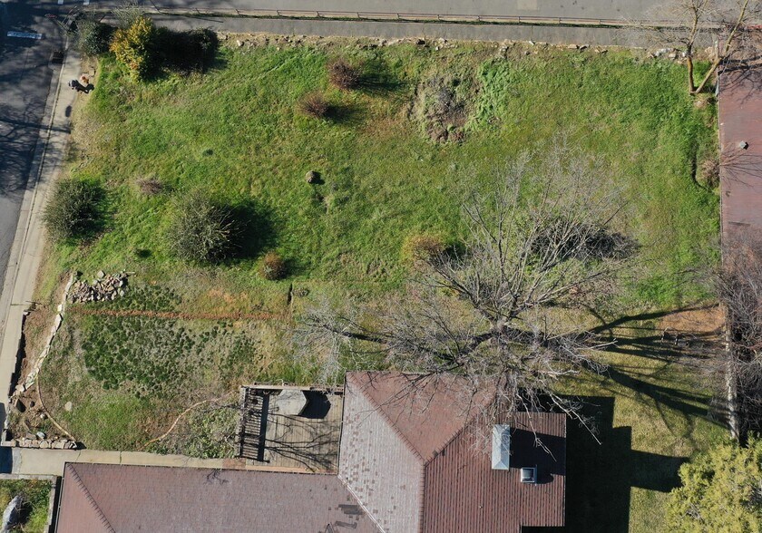 More Photos Of 391 Stewart Street, Sonora Land For Sale