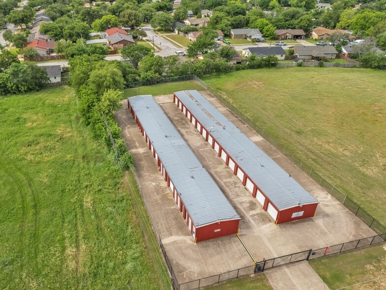 More Photos Of 5824 Watauga Rd, Watauga Self Storage For Sale