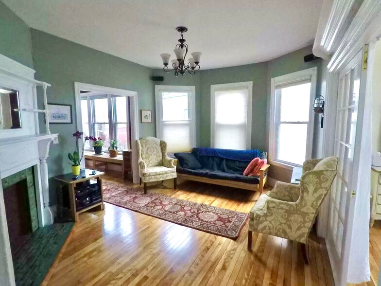 More Photos Of 142 Sherman St, Portland Apartments For Sale