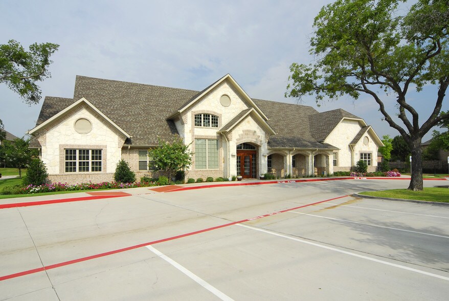 More Photos Of 3601 Yucca Dr, Flower Mound Office For Sale