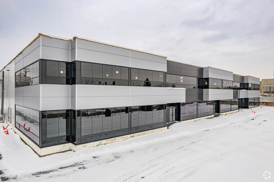 Primary Photo Of 342 Rue Henry-Bessemer, Bois-des-filion Warehouse For Sale
