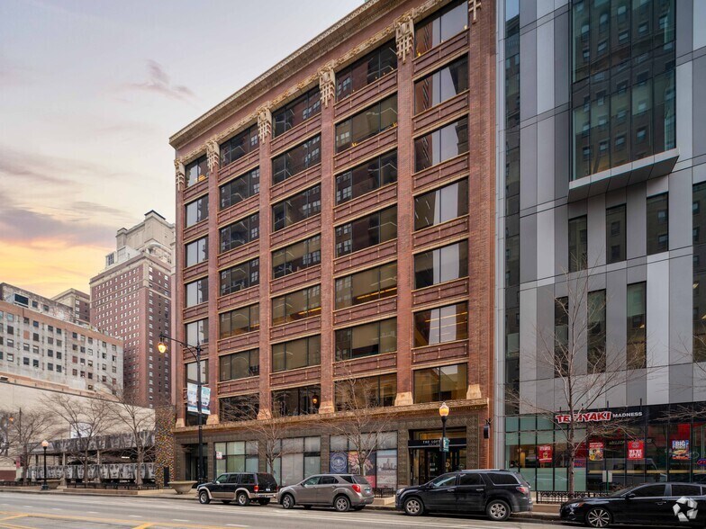 More Photos Of 819 S Wabash Ave, Chicago Loft Creative Space For Lease