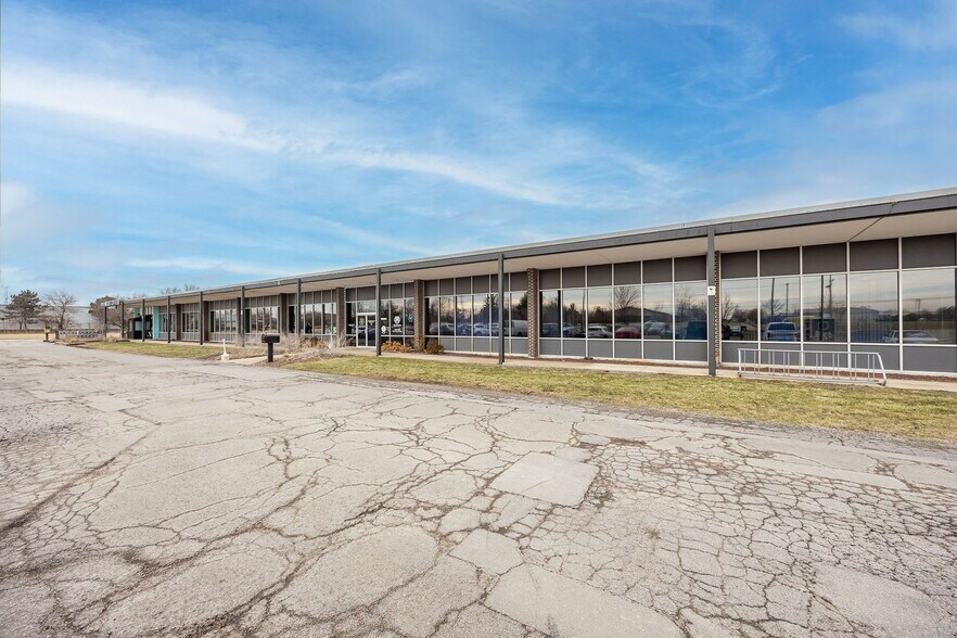 More Photos Of 1333 S Schoolhouse Rd, New Lenox Warehouse For Lease