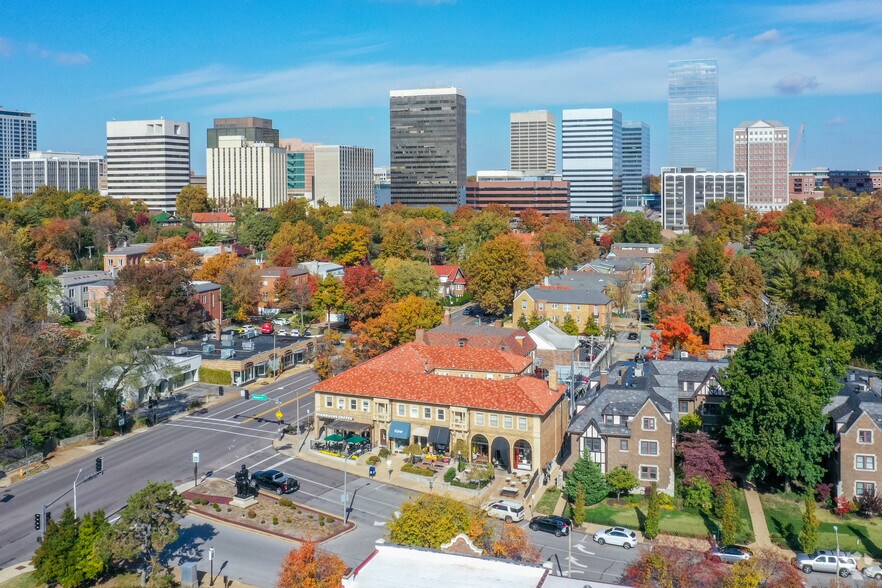 More Photos Of 522 S Hanley Rd, Saint Louis Storefront For Lease