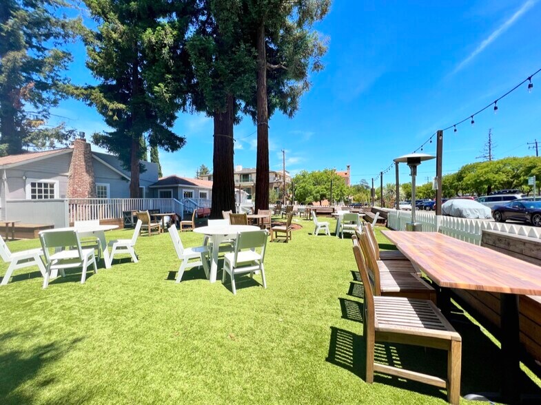 More Photos Of 145 1st St, Los Altos Restaurant For Lease