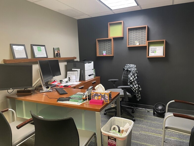 More Photos Of 7234 W North Ave, Elmwood Park Office Residential For Sale