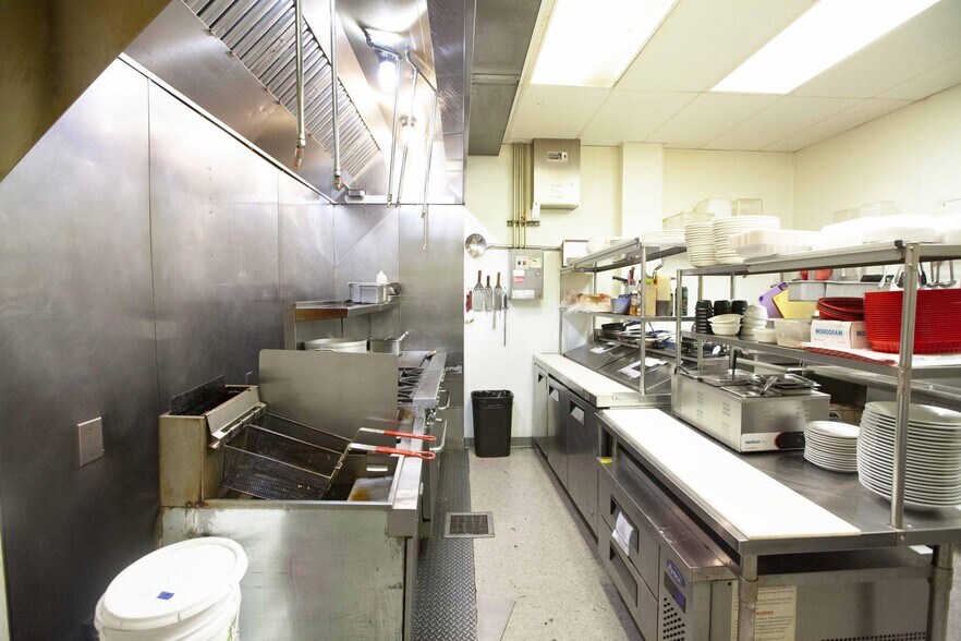 More Photos Of 341 N Commercial St, Trinidad General Retail For Sale