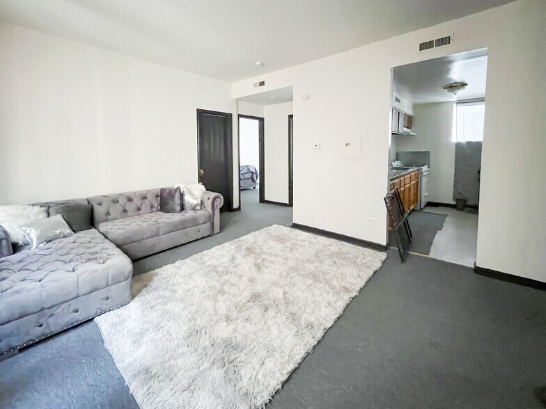 More Photos Of 16-18 N Lorel Ave, Chicago Apartments For Sale