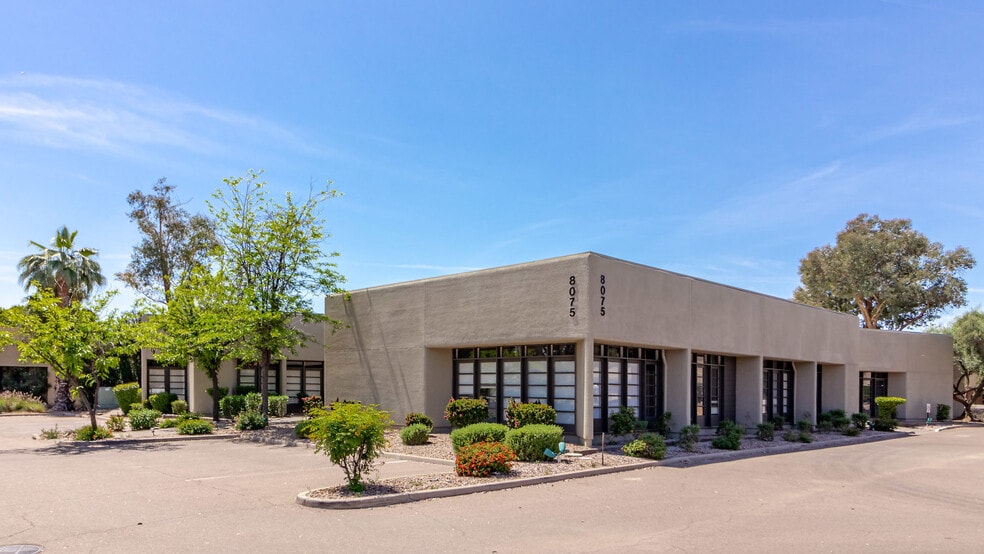 Primary Photo Of 8075 E Morgan Trl, Scottsdale Medical For Lease