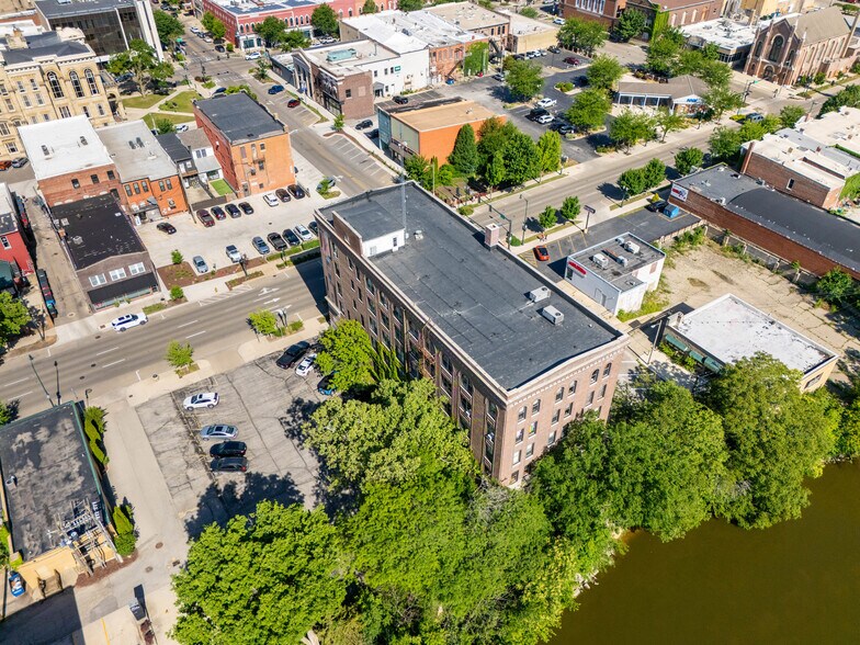 More Photos Of 628-630 Columbus St, Ottawa Loft Creative Space For Sale