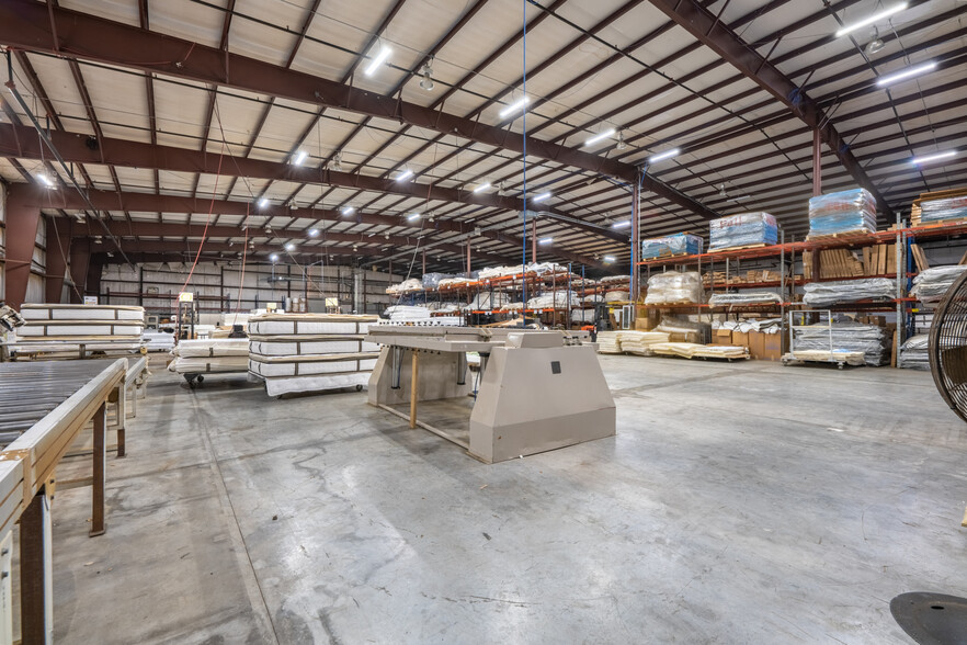 Primary Photo Of 541 NW Interpark Pl, Port Saint Lucie Manufacturing For Lease