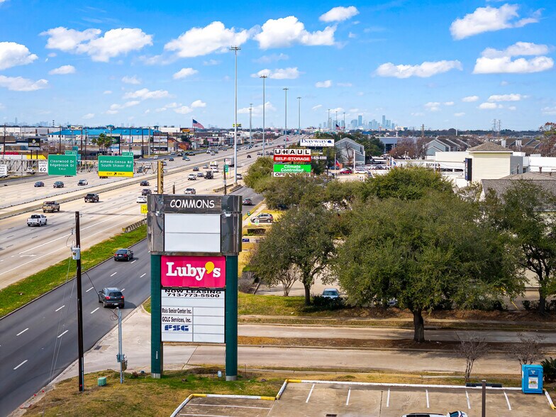 More Photos Of 12501-12607 Gulf Fwy, Houston Unknown For Lease
