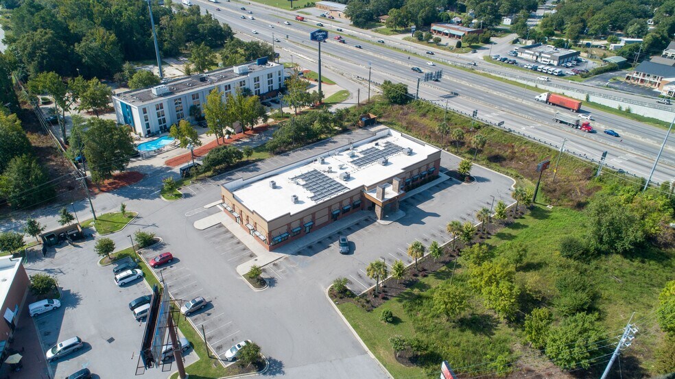More Photos Of 2515 Sunset Blvd, West Columbia General Retail For Lease