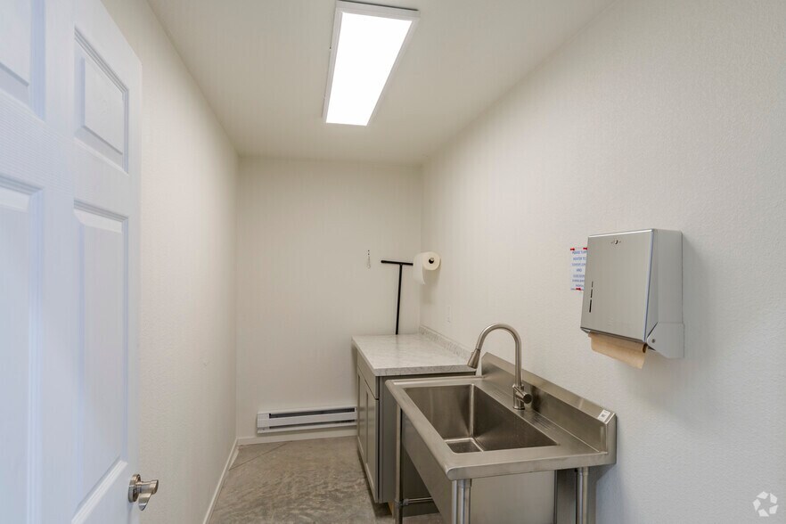 More Photos Of 1053 Lovelock Ave, Lovelock Industrial For Sale