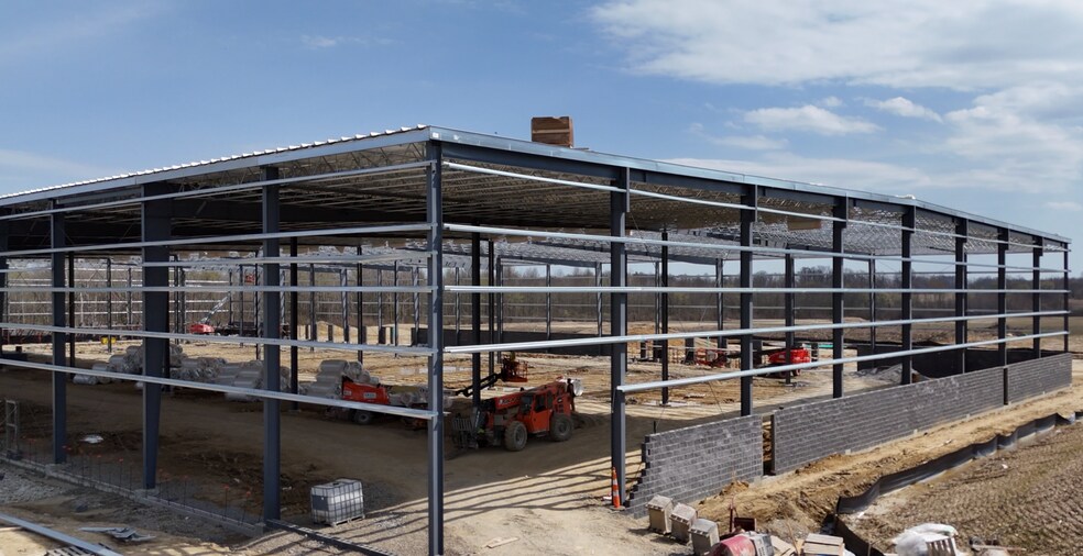 More Photos Of 13001 Mahoning Ave, North Jackson Industrial For Lease