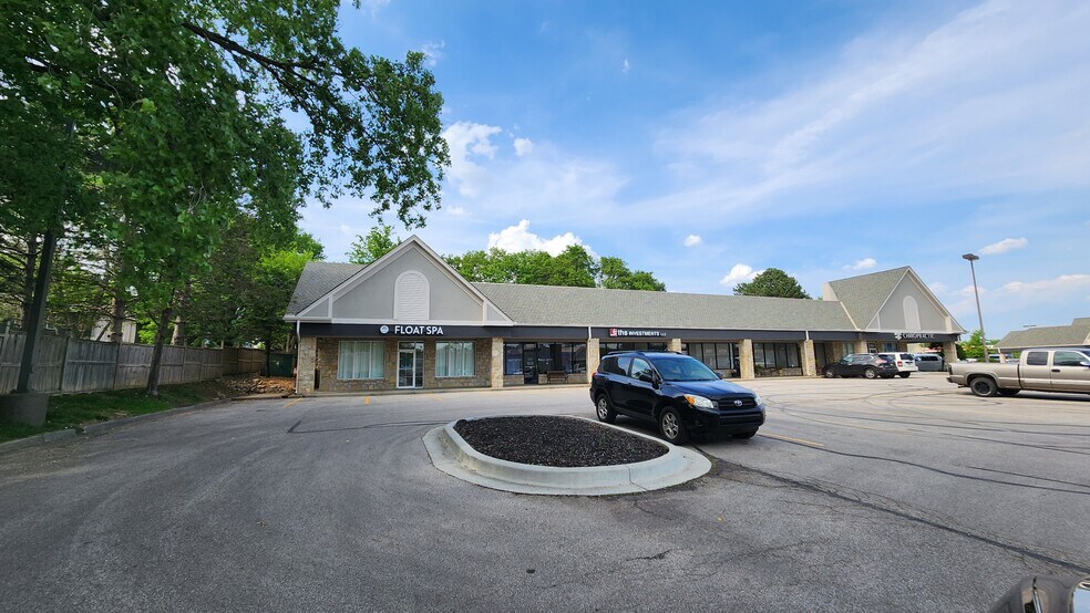 More Photos Of 11800-11922 W 119th St, Overland Park Unknown For Lease