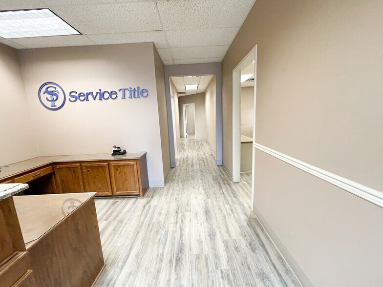 More Photos Of 4101-4103 84th St, Lubbock Office For Lease