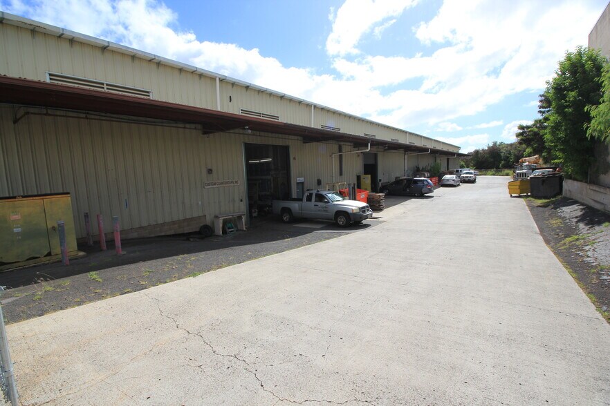 More Photos Of 94-059 Leokane St, Waipahu Warehouse For Lease