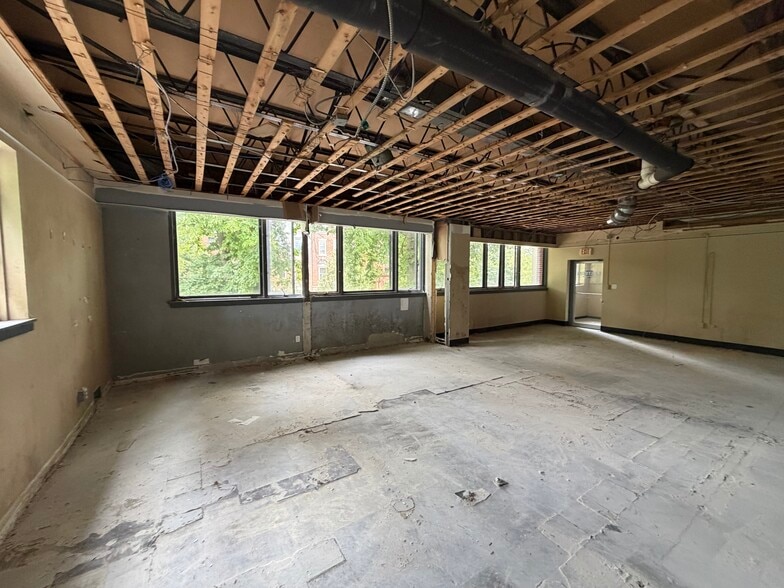 More Photos Of 482 Delaware Ave, Buffalo Office For Sale