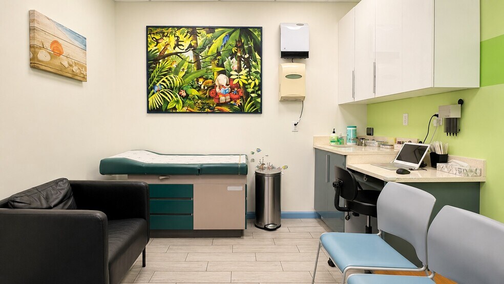 More Photos Of 13107 40th Rd, Flushing Medical For Sale