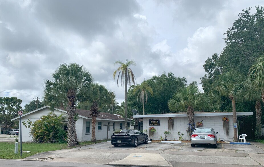 More Photos Of 2066 Hillview St, Sarasota Apartments For Sale