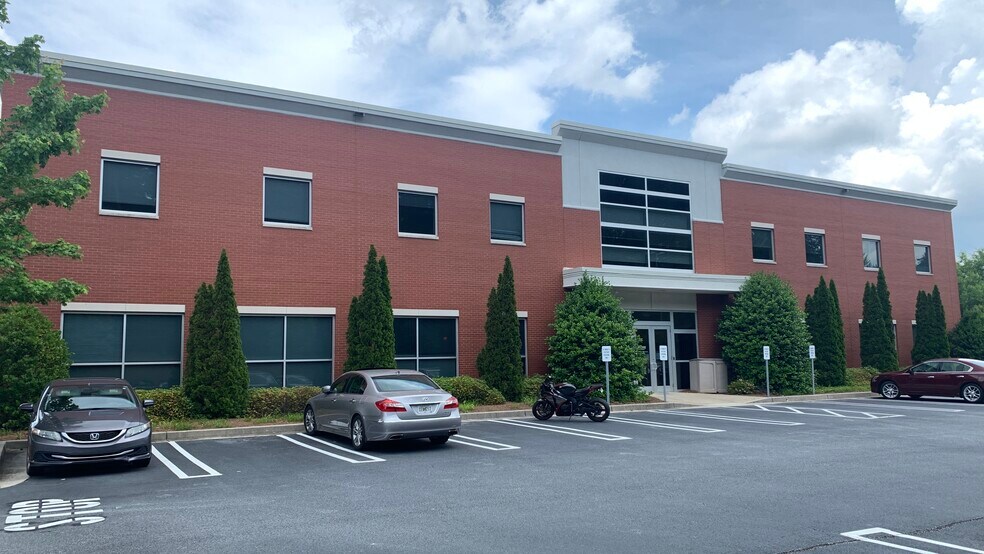 More Photos Of 8225 Mall Pky, Lithonia Medical For Lease