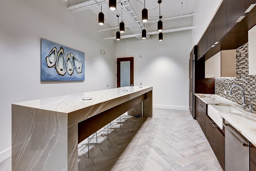 Photo of 10th Floor Ste 1002