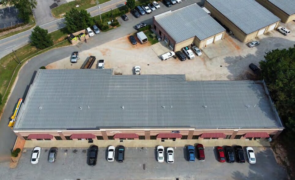More Photos Of 1630-1632 US 1 Hwy, Youngsville Warehouse For Lease