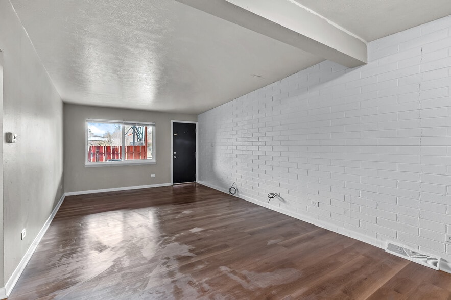 333 Kenton St, Aurora, CO 80010 Apartments For Sale