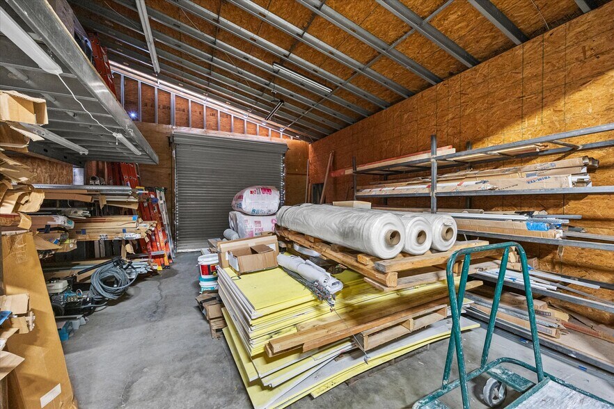 More Photos Of 1101 Willy Vester Rd, Van Alstyne Warehouse For Sale
