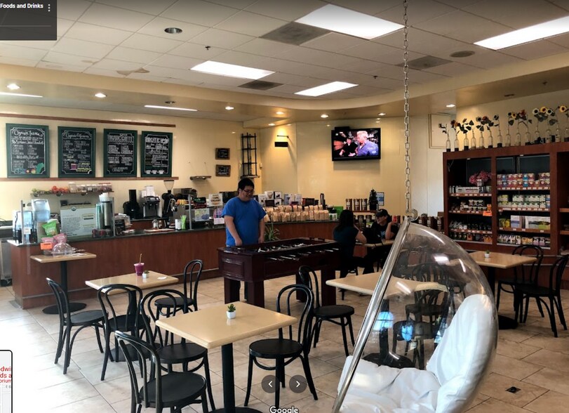 More Photos Of 191 W Big Springs Rd, Riverside Freestanding For Lease