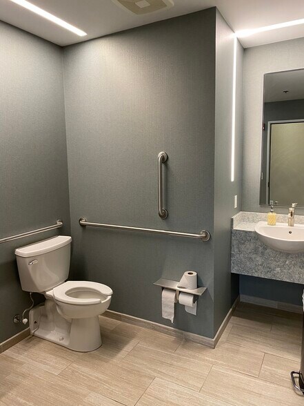 More Photos Of 12800 Middlebrook Rd, Germantown Office For Sale