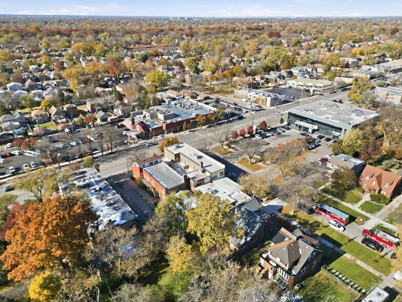 More Photos Of 10835 S Western Ave, Chicago Apartments For Sale
