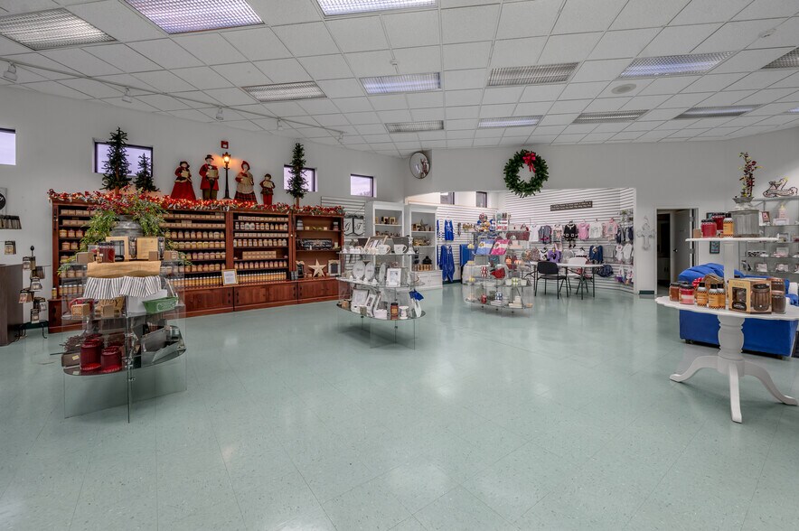 More Photos Of , Greenup General Retail For Sale