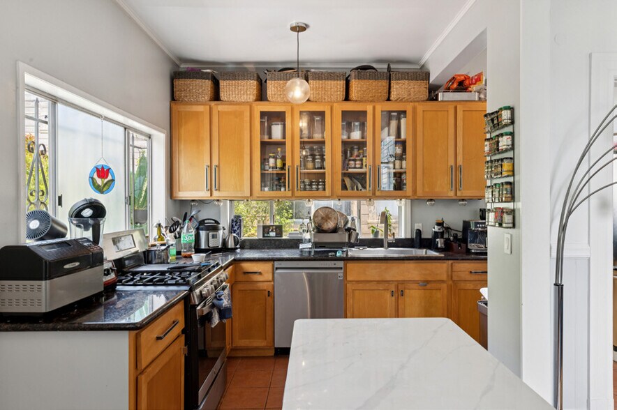 More Photos Of 2058 Fell St, San Francisco Apartments For Sale
