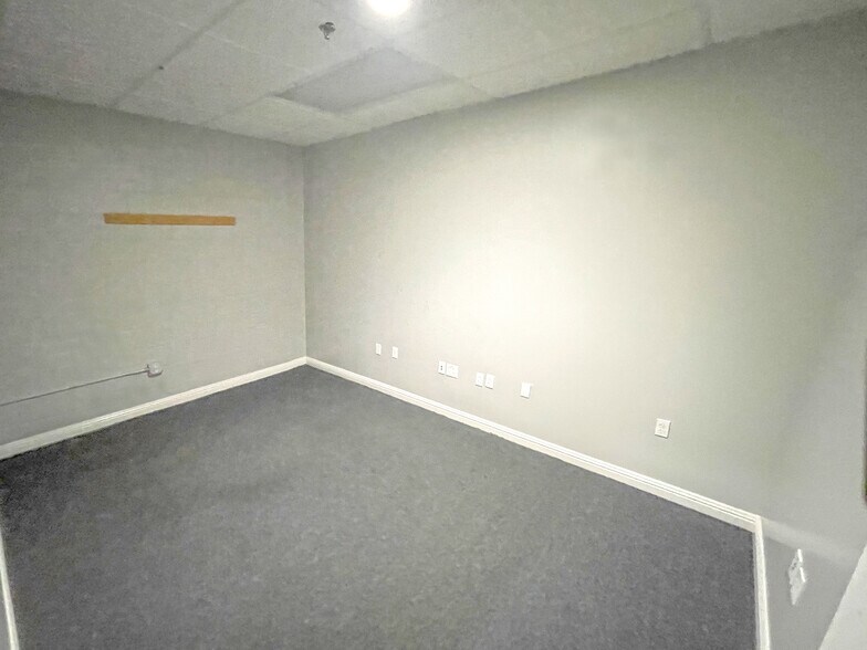 More Photos Of 638 Webster St, Oakland Office For Sale
