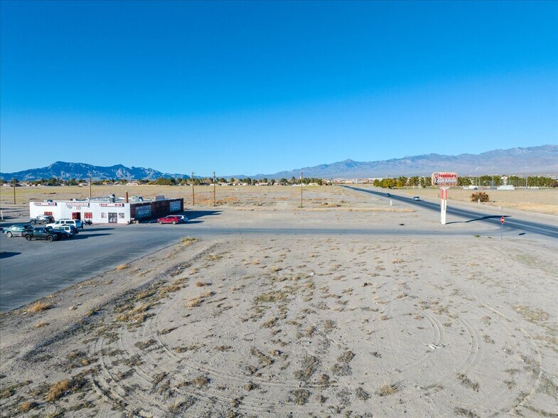 More Photos Of 1700 S Pahrump Valley Blvd, Pahrump Storefront For Sale
