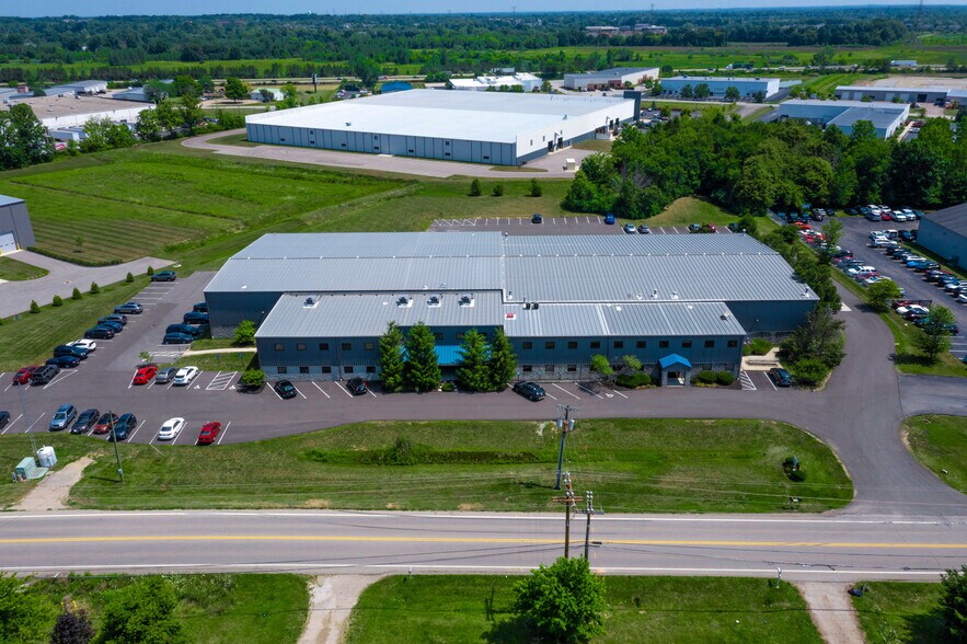 More Photos Of 7858 Industrial Pky, Plain City Warehouse For Lease