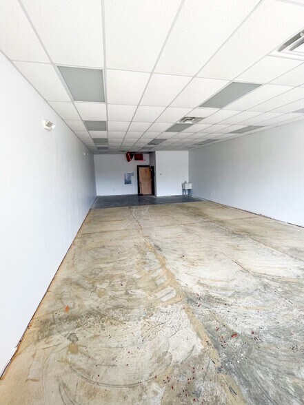 More Photos Of 535-541 Delsea Dr, Malaga Storefront For Lease