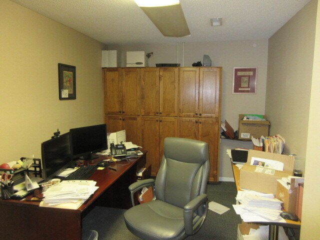 More Photos Of 220 Broad St, Sumter Medical For Lease