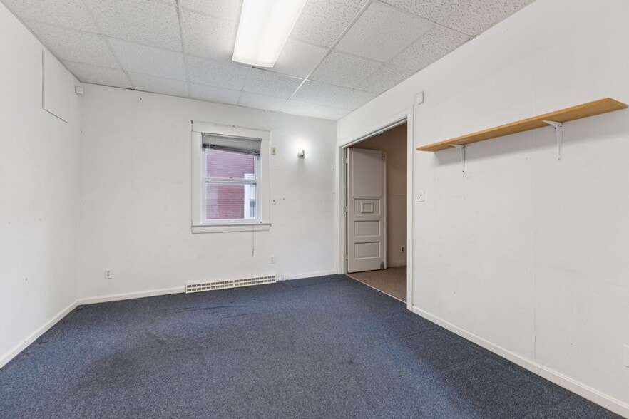 More Photos Of 12610 Larchmere Blvd, Cleveland General Retail For Sale