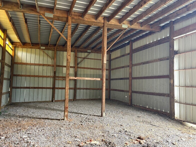 More Photos Of 2020 Chambersburg Rd, Gettysburg Warehouse For Lease