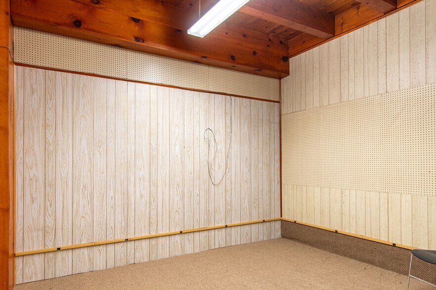 More Photos Of 103 W Slippery Rock St, Chicora Freestanding For Sale