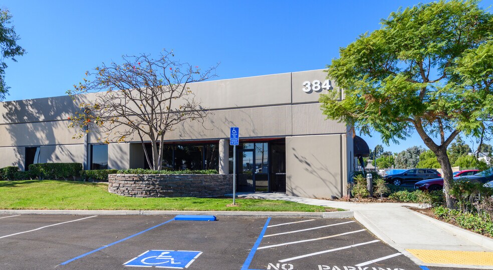 More Photos Of 380-384 Clinton St, Costa Mesa Manufacturing For Lease