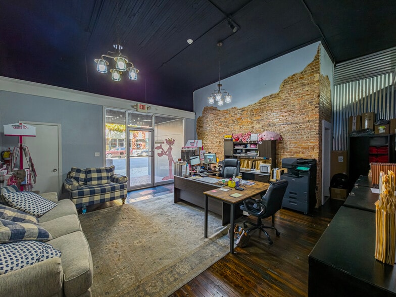 More Photos Of 105-111 W Central, Valdosta Storefront Retail Office For Sale