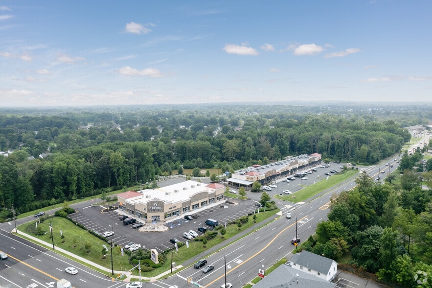 More Photos Of 3000-3046 Route 27, Franklin Park Unknown For Lease