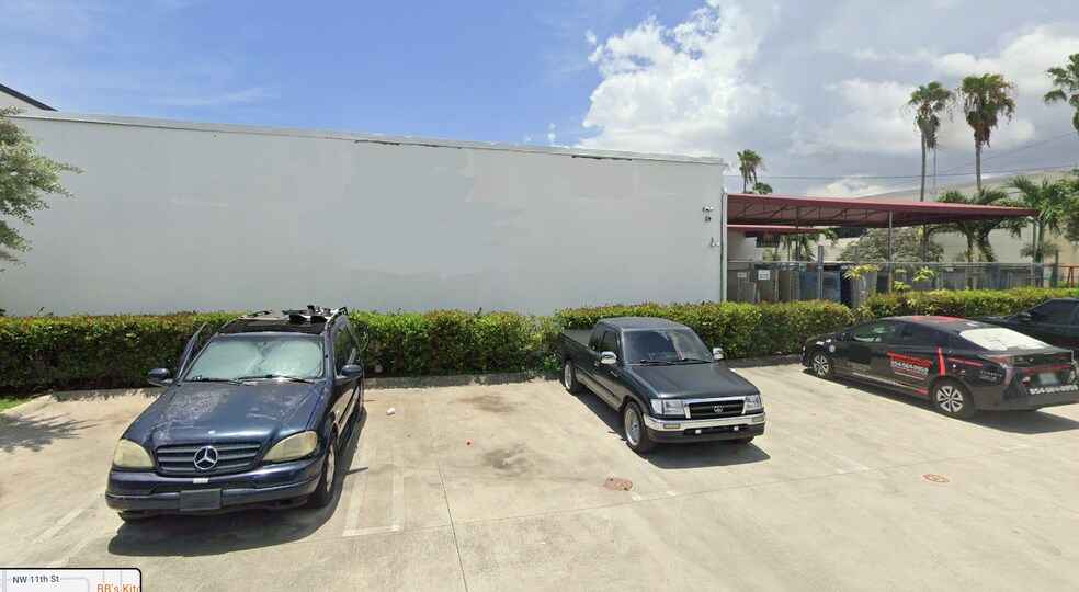 More Photos Of 990 NW 13th Ter, Fort Lauderdale Warehouse For Sale