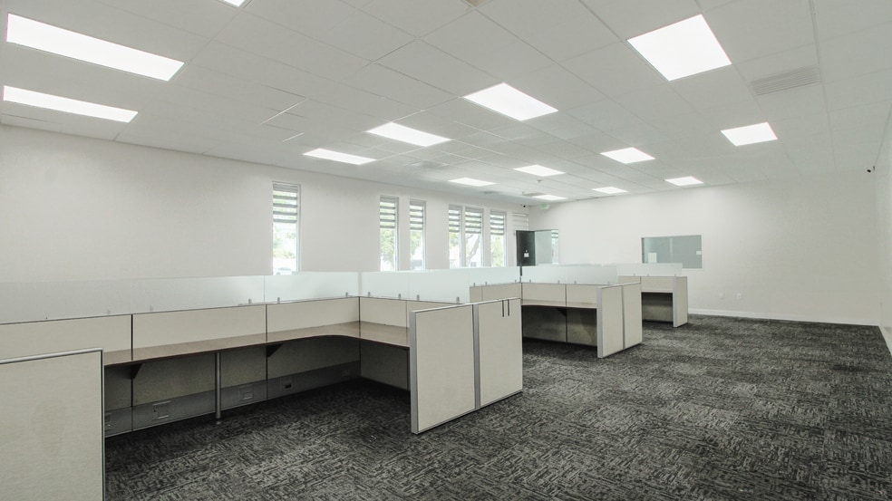 More Photos Of 1612 W Glenoaks Blvd, Glendale Office For Sale
